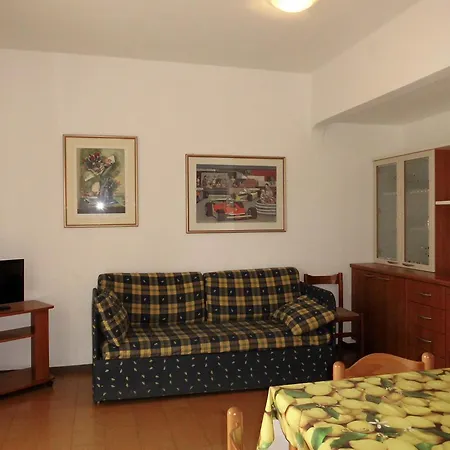 Villa Beautiful For 6 Guests With Shared Pool Porto Santa Margherita di Caorle